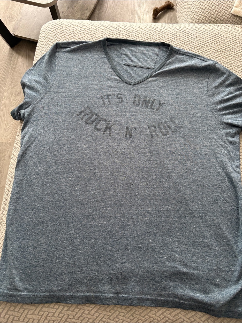 Men’s xl t shirt John Varvatos
